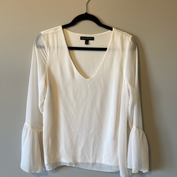 Banana‎ Republic Georgette Bell Sleeve Sheer Overlay Blouse - Cream - Size Small - Picture 2 of 8